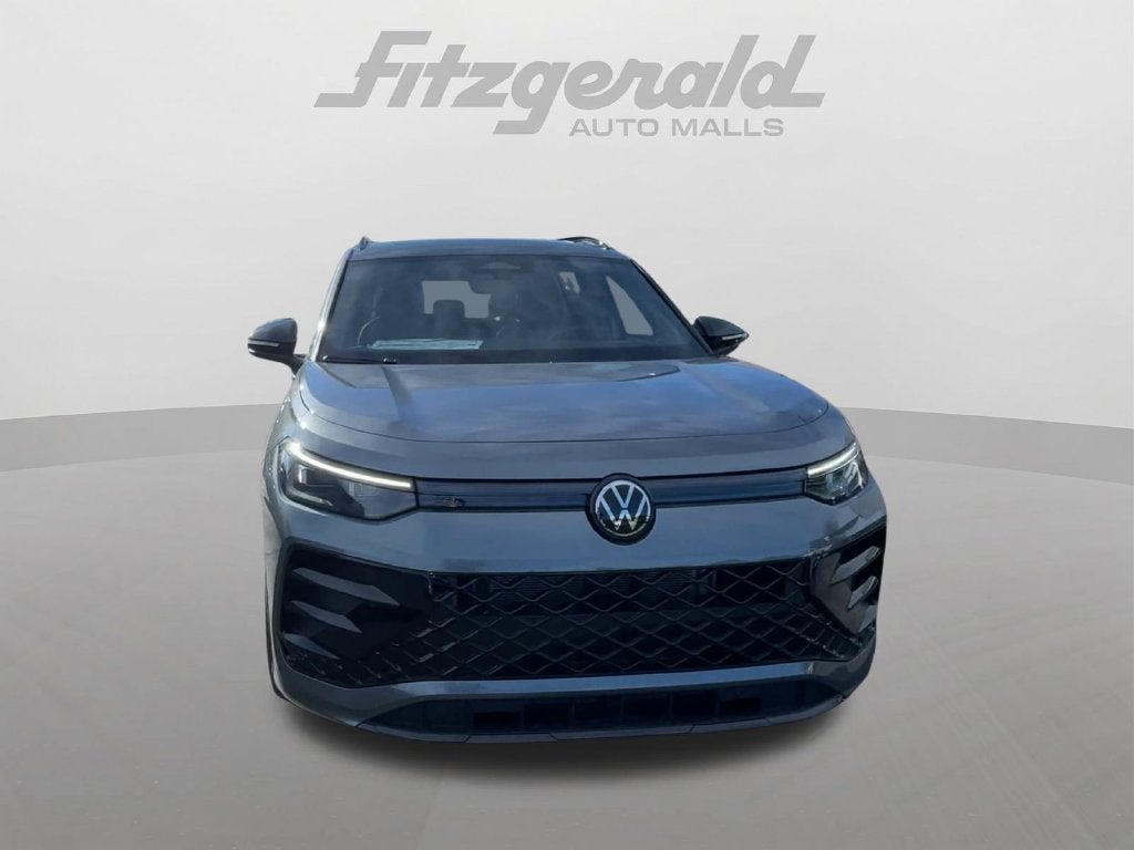 2026 Volkswagen Tiguan SE R-Line Black
