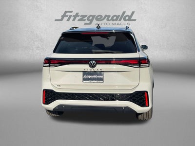 2026 Volkswagen Tiguan 2.0T SE R-Line Black