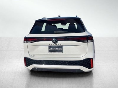 2026 Volkswagen Tiguan 2.0T SE R-Line Black