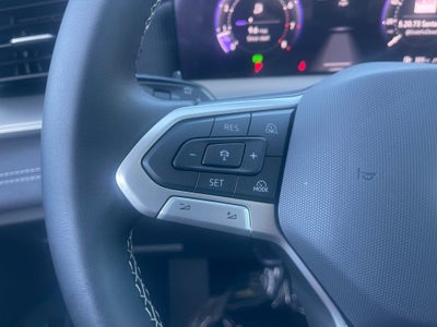 2025 Volkswagen Tiguan 2.0T SE