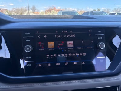 2024 Volkswagen Taos 1.5T SE