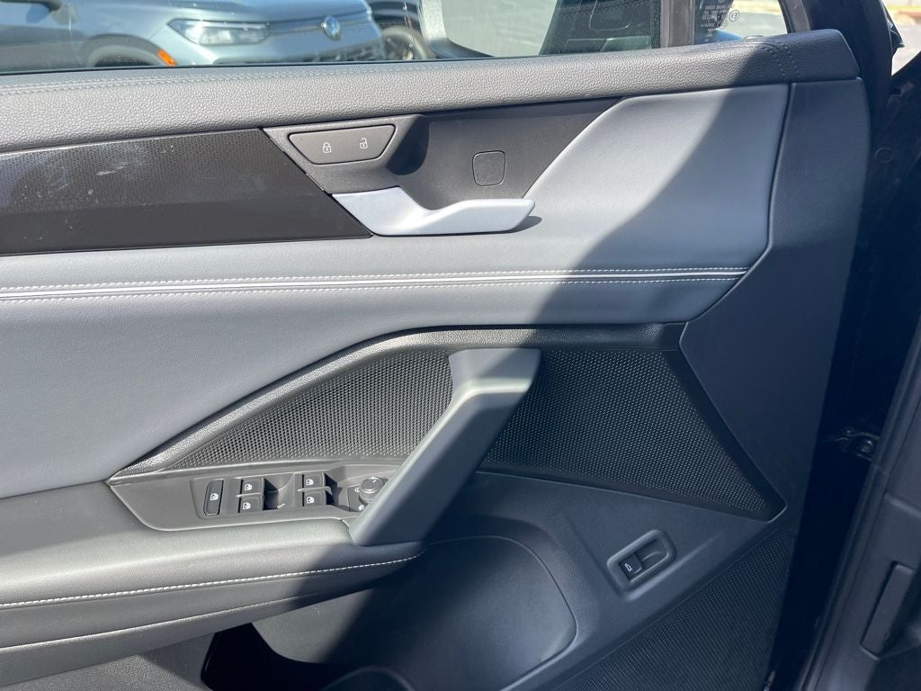 2026 Volkswagen Tiguan 2.0T SEL R-Line Turbo