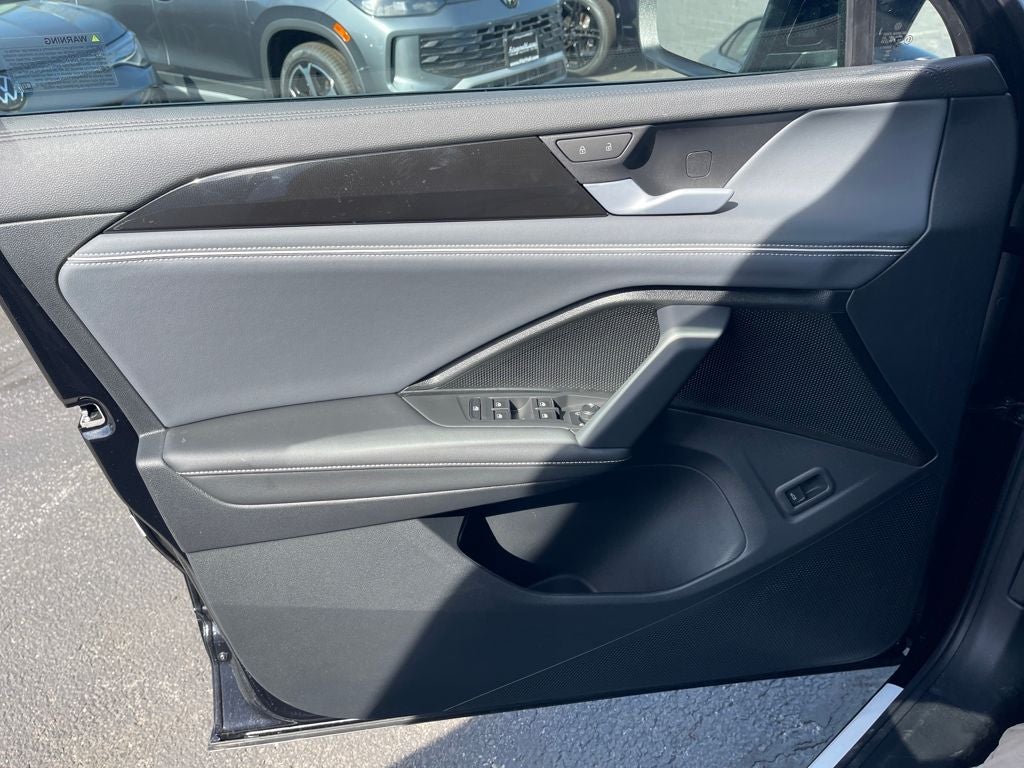 2026 Volkswagen Tiguan 2.0T SEL R-Line Turbo