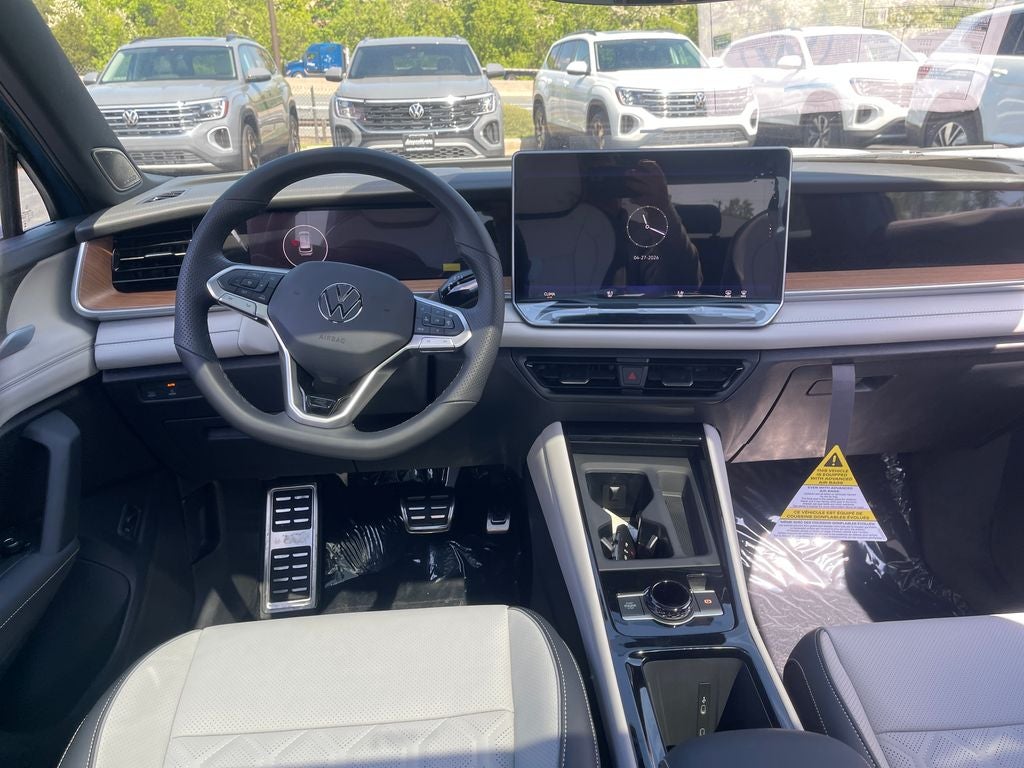 2026 Volkswagen Tiguan 2.0T SEL R-Line Turbo