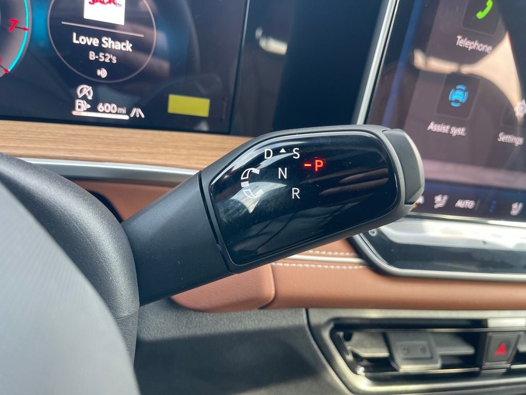 2026 Volkswagen Tiguan 2.0T SEL R-Line Turbo