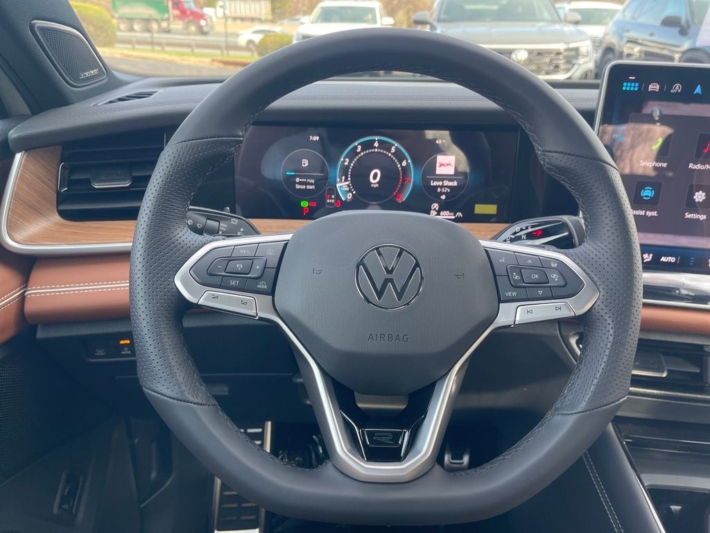 2026 Volkswagen Tiguan 2.0T SEL R-Line Turbo