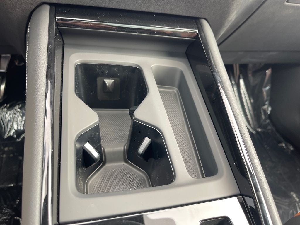 2026 Volkswagen Tiguan 2.0T SEL R-Line