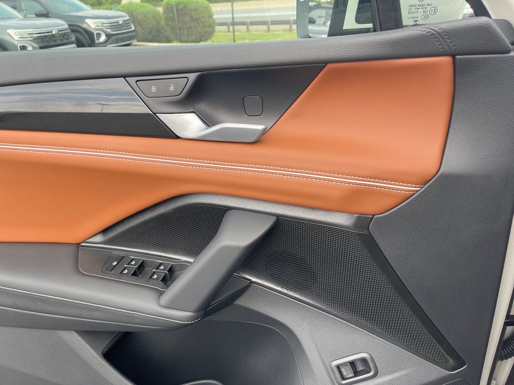 2026 Volkswagen Tiguan 2.0T SEL R-Line