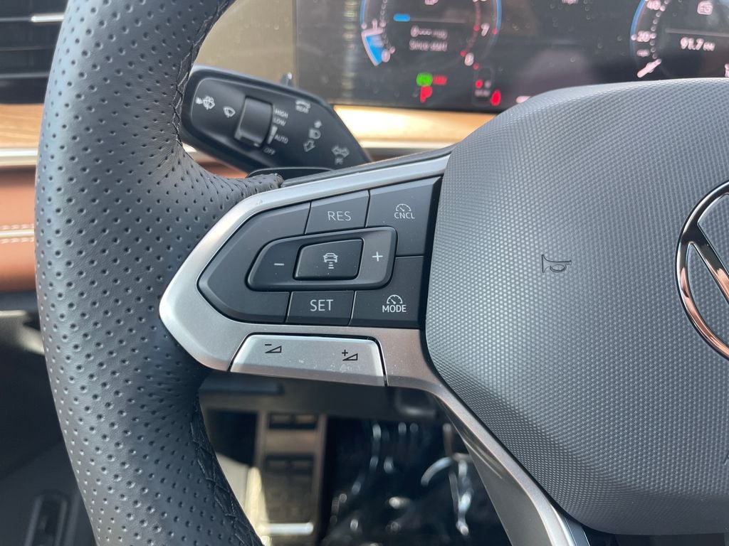 2026 Volkswagen Tiguan 2.0T SEL R-Line Turbo