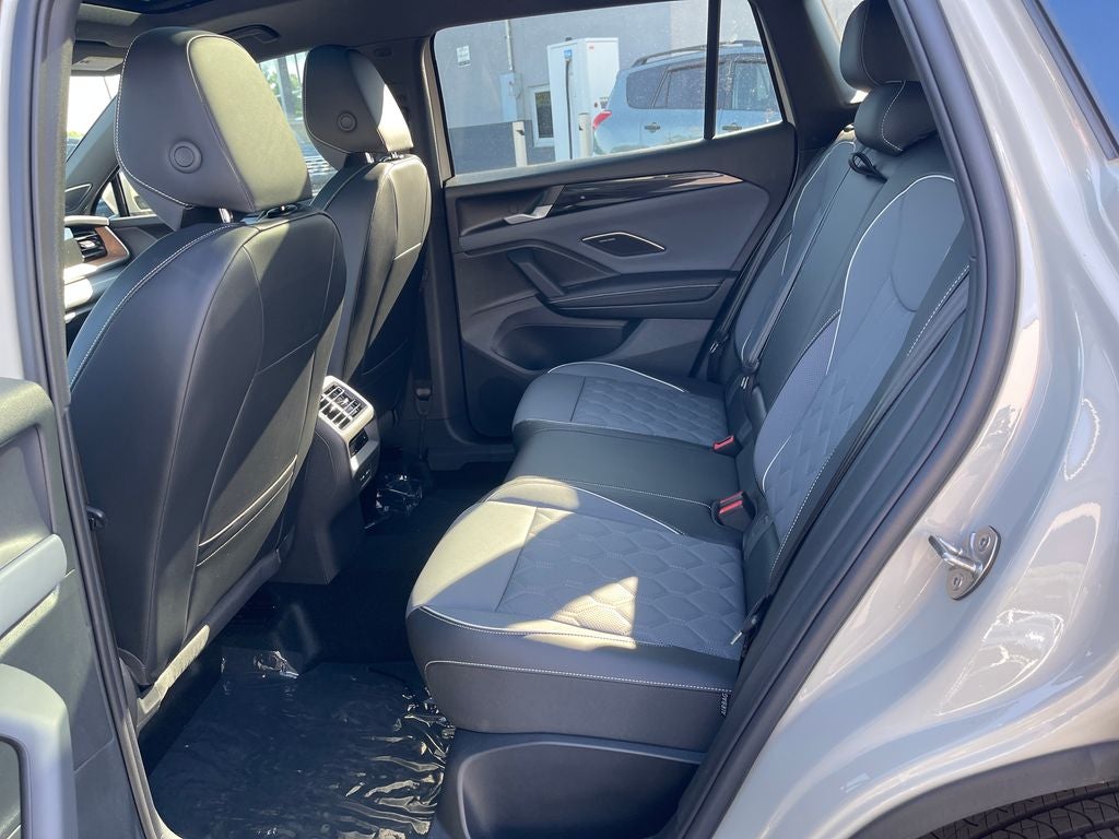 2026 Volkswagen Tiguan 2.0T SEL