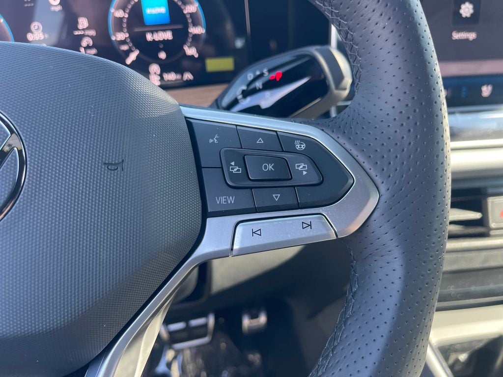 2026 Volkswagen Tiguan 2.0T SEL