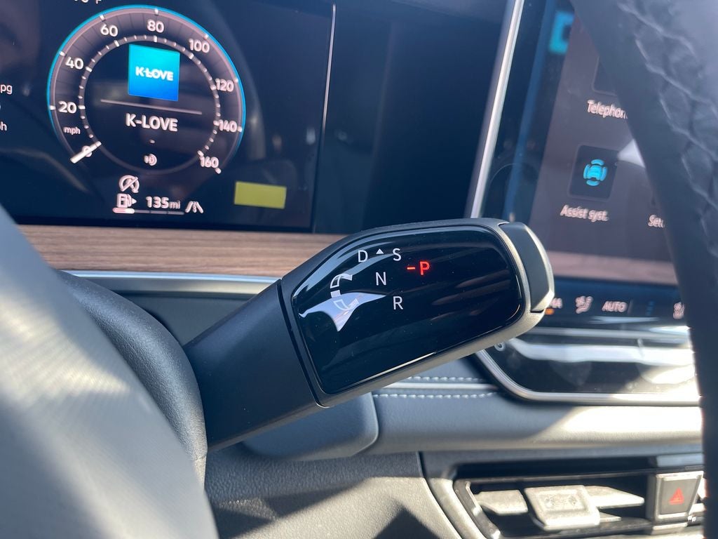 2026 Volkswagen Tiguan 2.0T SEL