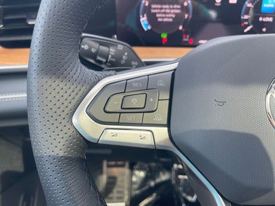2026 Volkswagen Tiguan 2.0T SEL R-Line Turbo