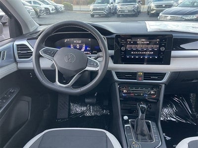 2026 Volkswagen Taos 1.5T SE