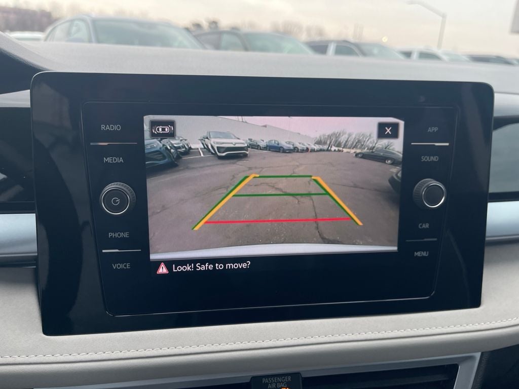 2025 Volkswagen Taos 1.5T SE