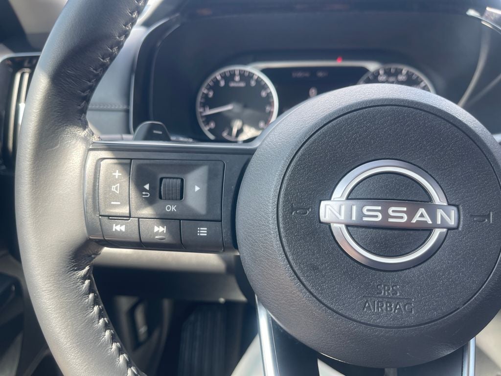 2024 Nissan Pathfinder SV