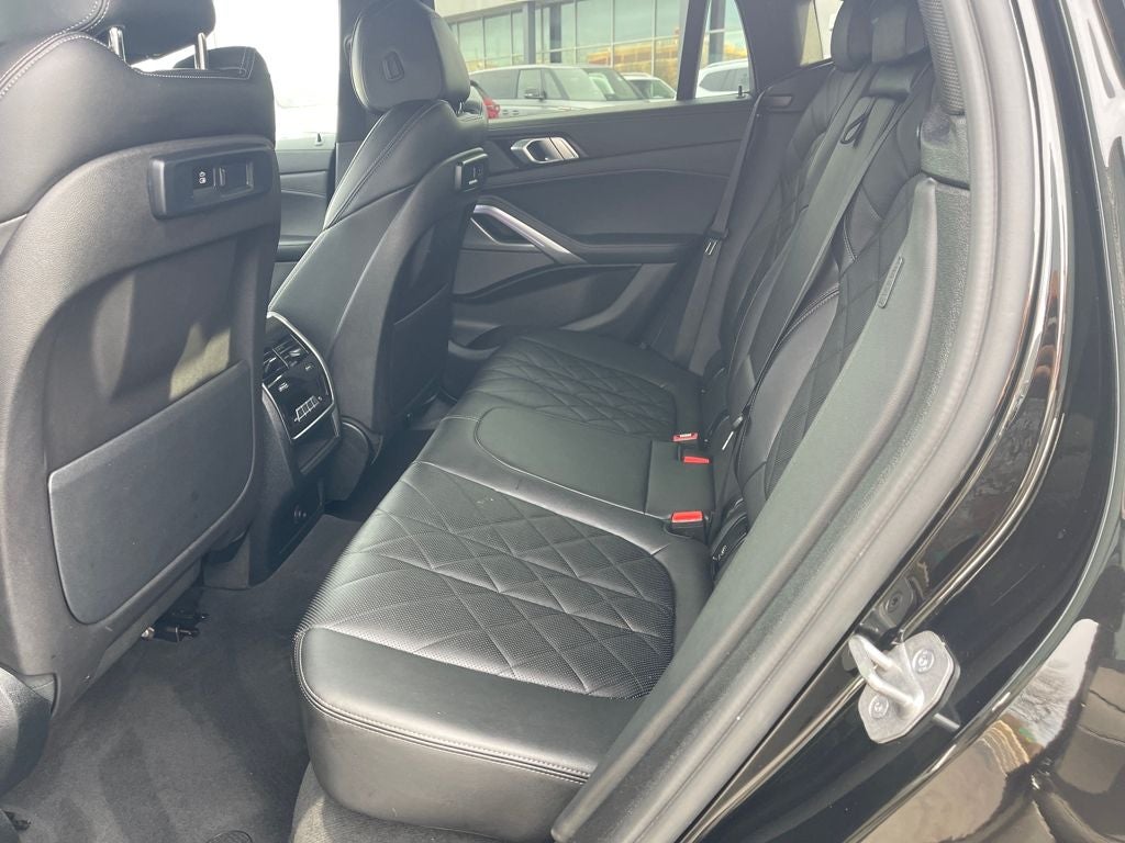 2023 BMW X6 xDrive40i