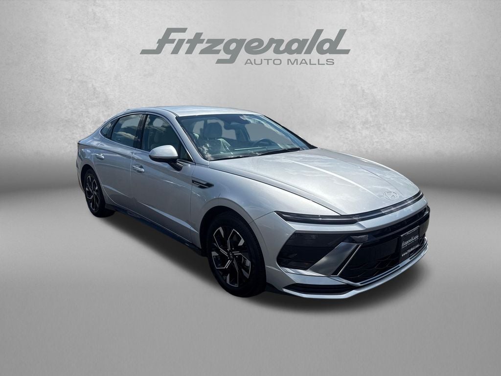 2025 Hyundai Sonata SEL's photo