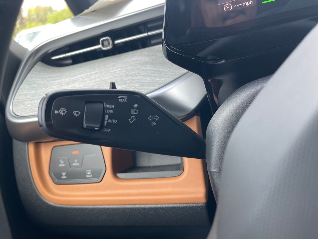 2025 Volkswagen ID. Buzz Pro S