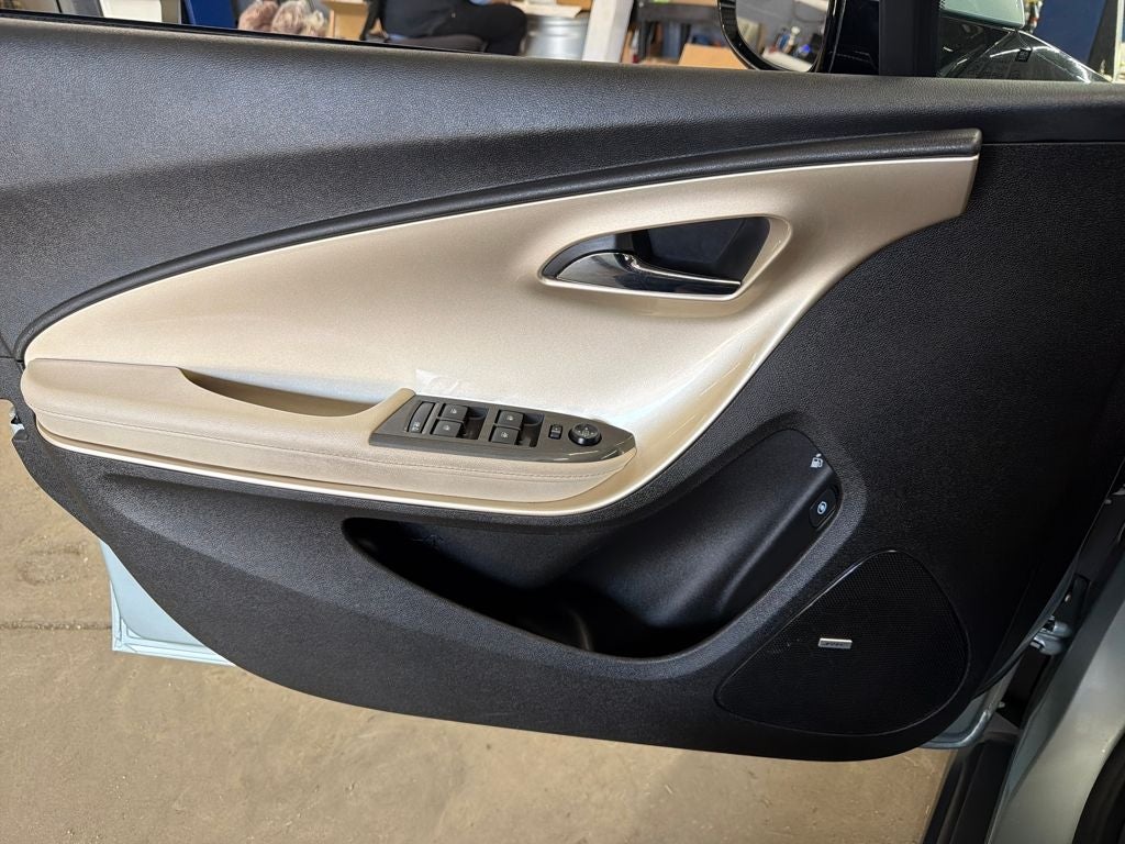 2012 Chevrolet Volt Base