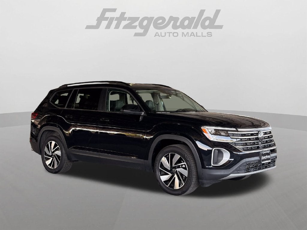 2026 Volkswagen Atlas SE w/Tech