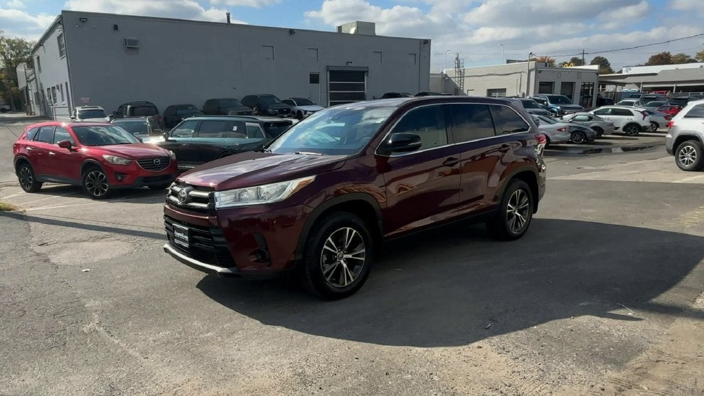 2019 Toyota Highlander LE