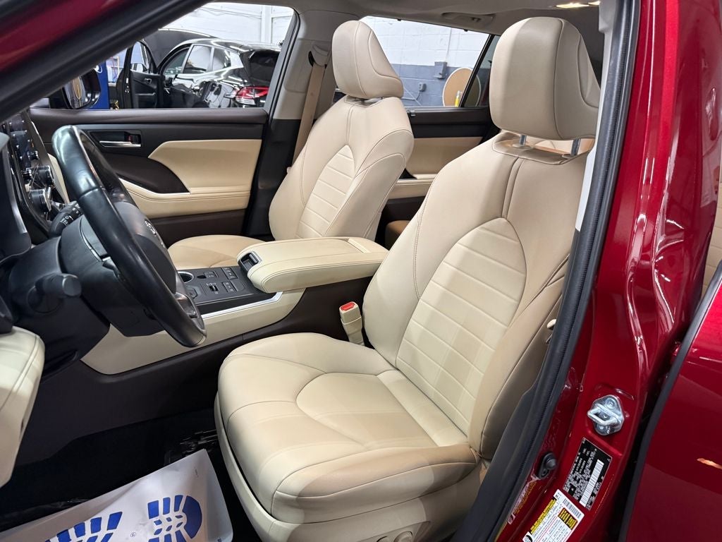 2021 Toyota Highlander XLE