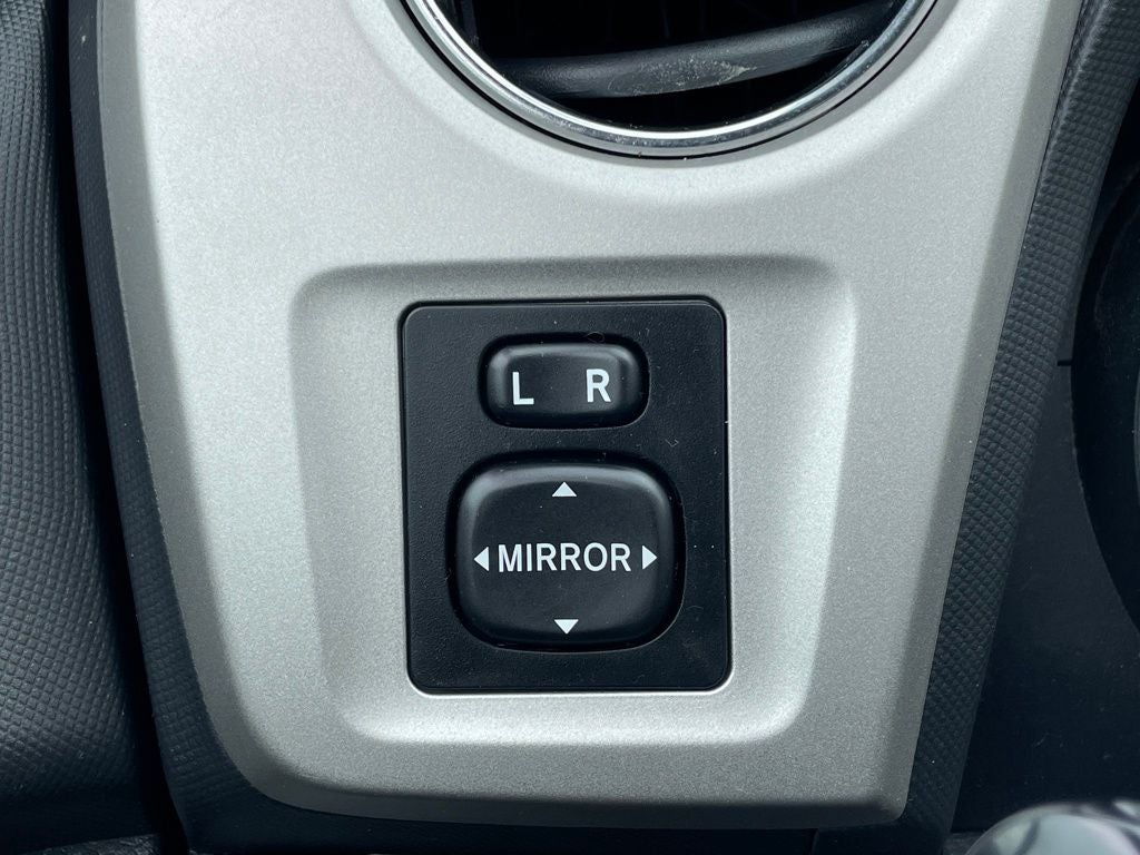 2009 Toyota Matrix Base