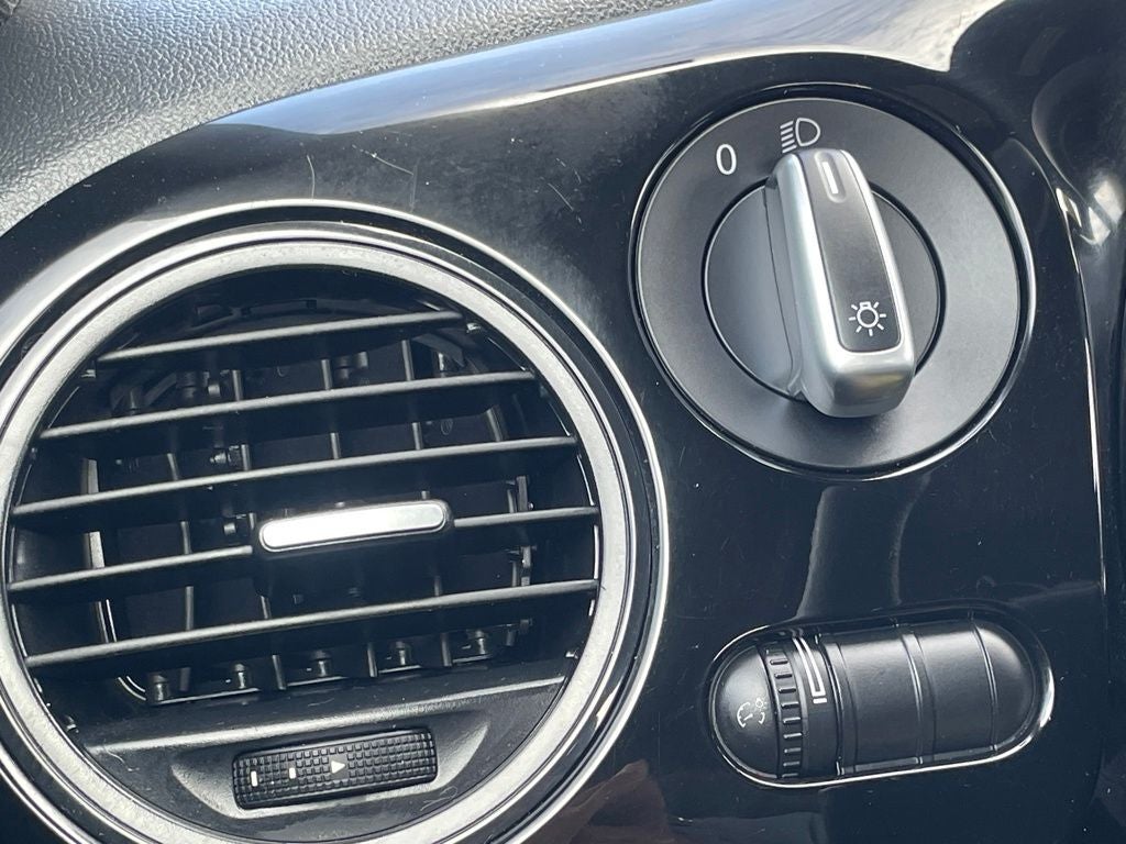 2017 Volkswagen Beetle 1.8T Classic