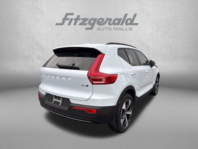 2026 Volvo XC40 B5 Plus
