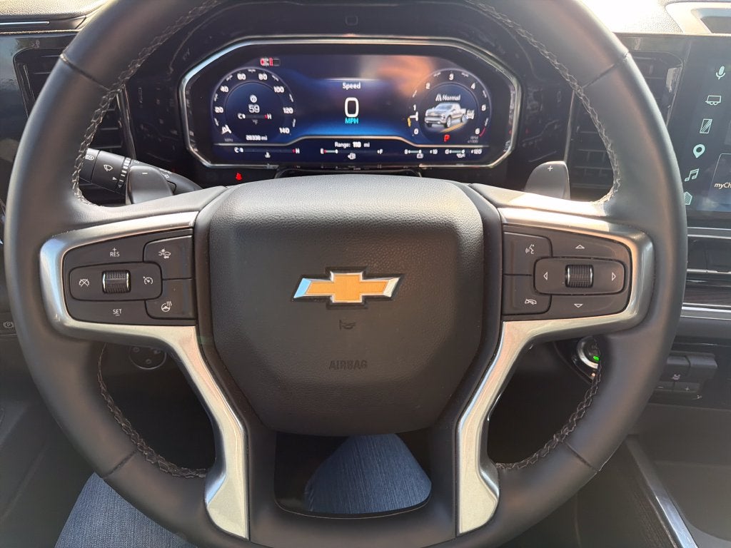 2025 Chevrolet Silverado LT