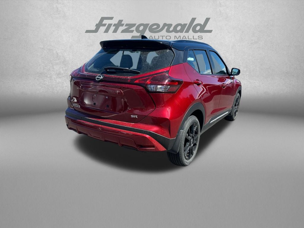 2024 Nissan Kicks SR