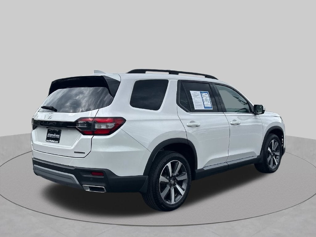 2025 Honda Pilot Touring