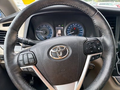 2020 Toyota Sienna XLE 7 Passenger