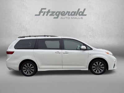2020 Toyota Sienna XLE 7 Passenger