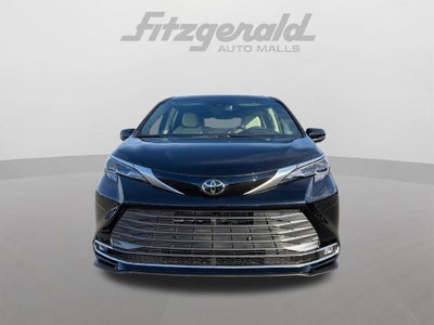 2026 Toyota Sienna Platinum 7 Passenger