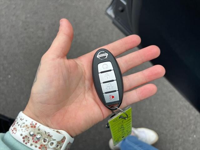 2022 Nissan Rogue Sport SL