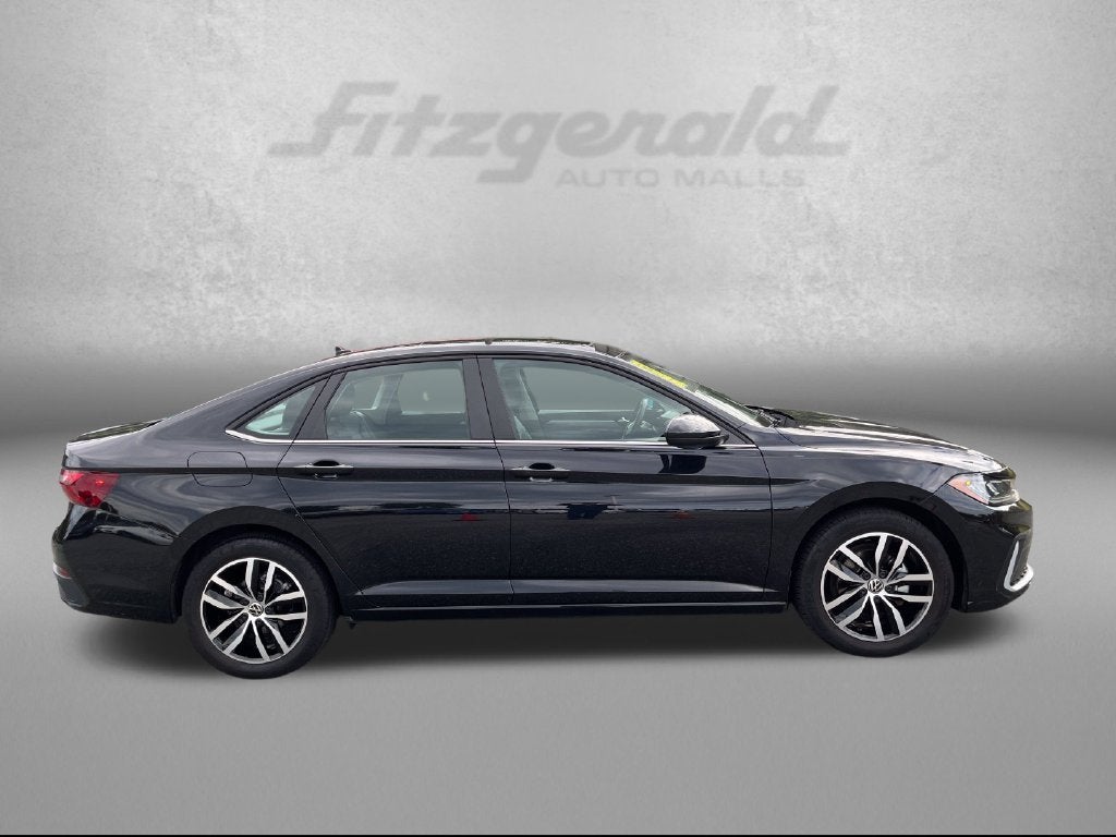 2025 Volkswagen Jetta 1.5T SE