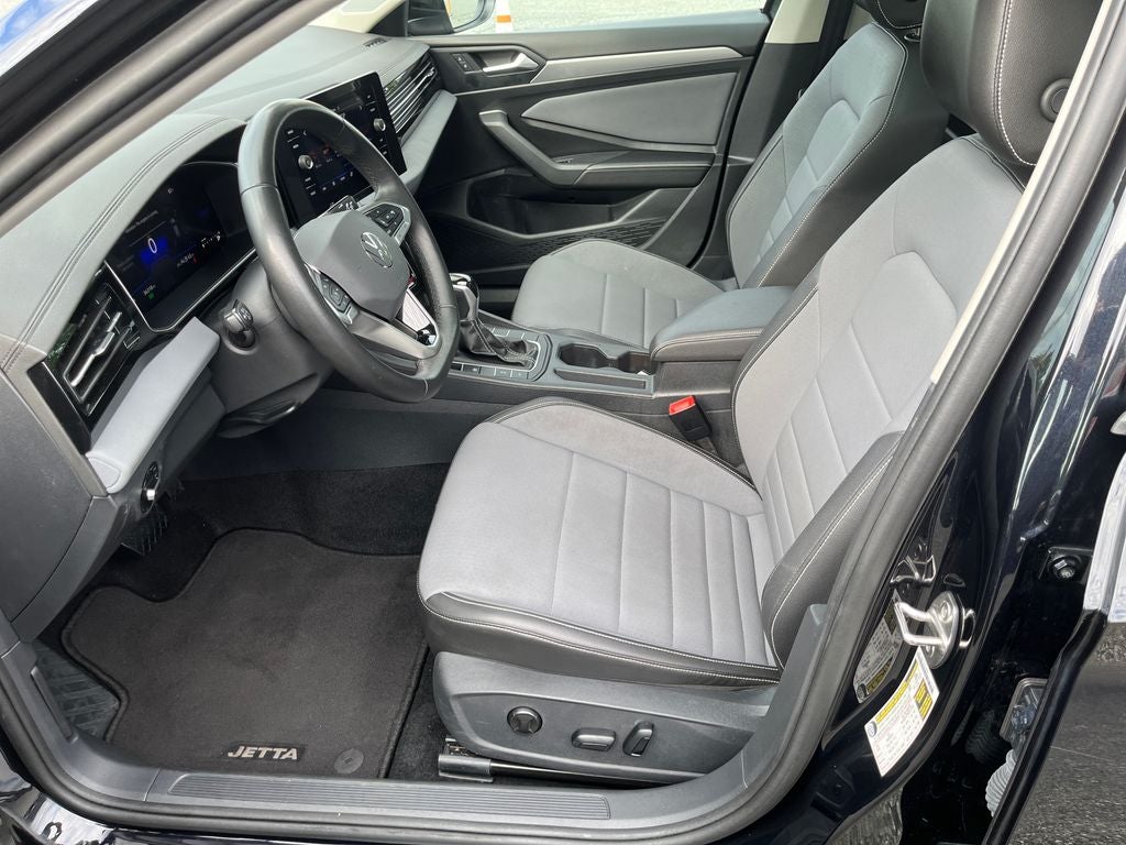 2025 Volkswagen Jetta 1.5T SE