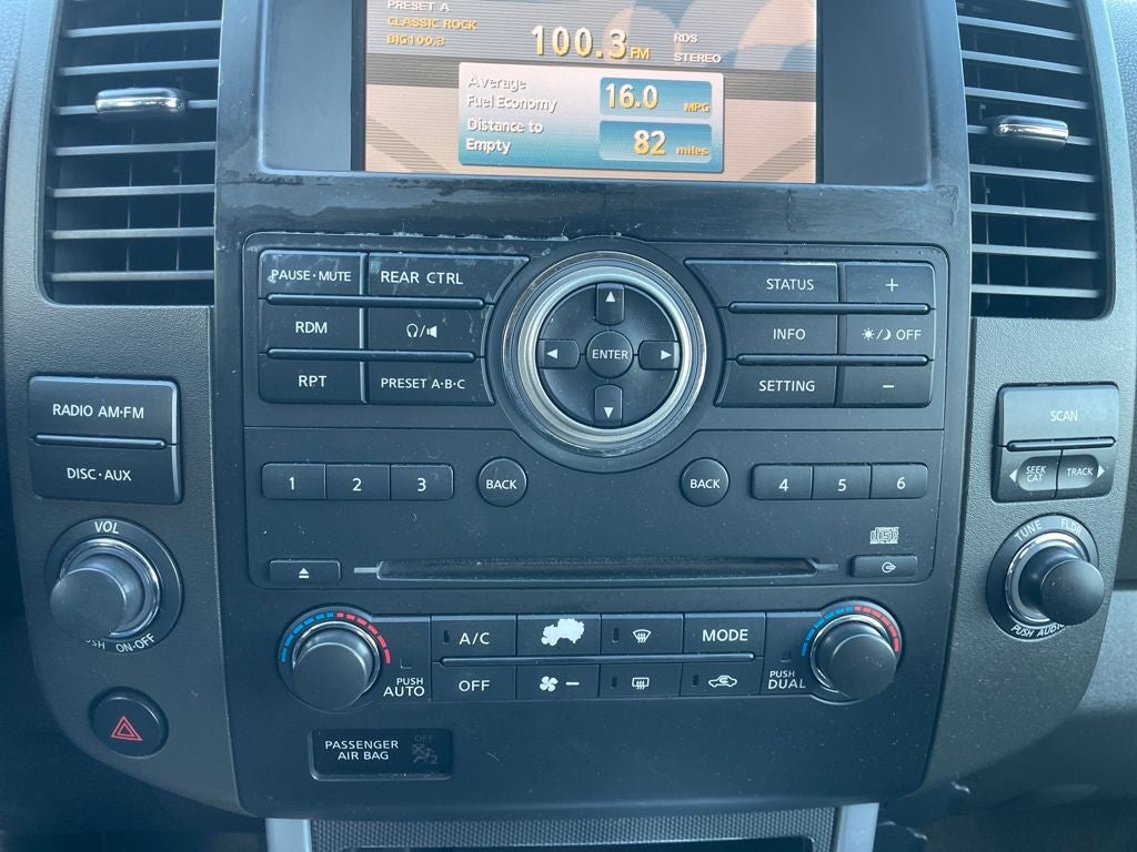 2011 Nissan Pathfinder SV