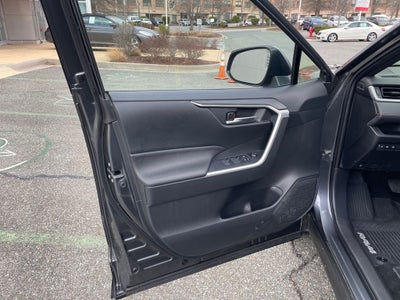 2024 Toyota RAV4 Prime SE