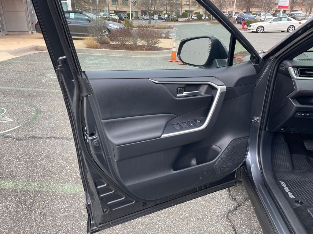 2024 Toyota RAV4 Prime SE