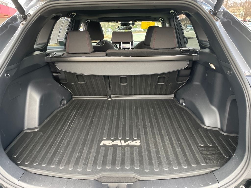 2024 Toyota RAV4 Prime SE