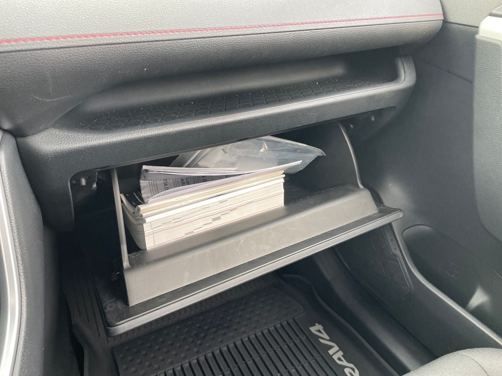 2024 Toyota RAV4 Prime SE