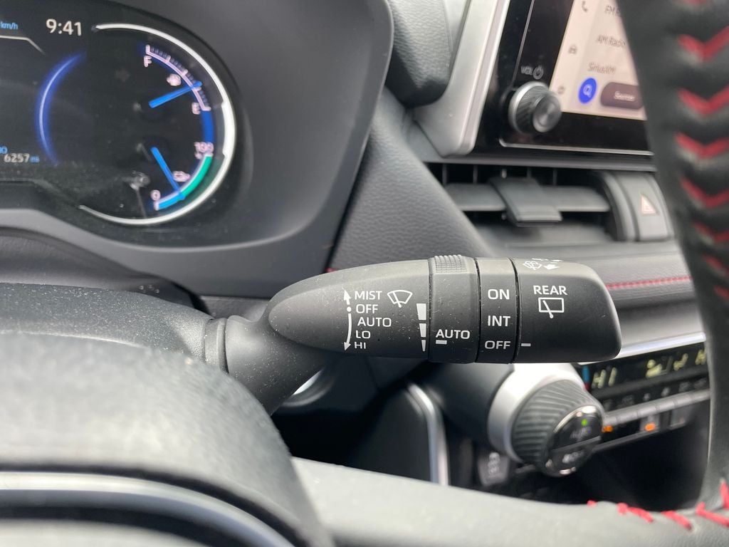 2024 Toyota RAV4 Prime SE