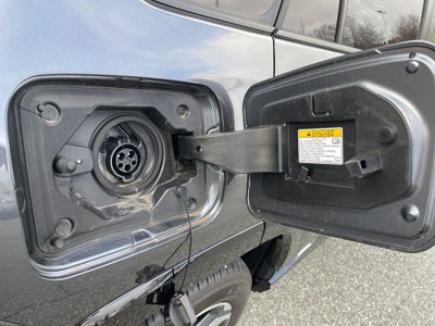 2024 Toyota RAV4 Prime SE