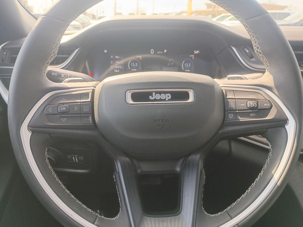 2023 Jeep Grand Cherokee L Altitude 4x4