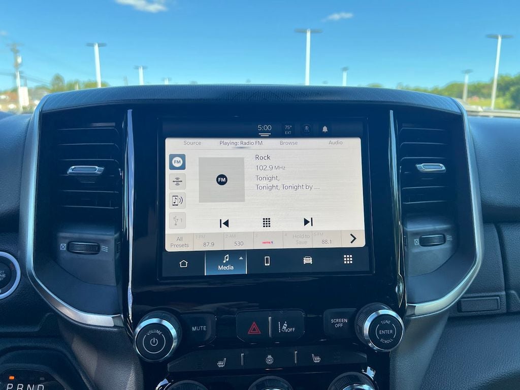 2025 RAM 1500 Big Horn Crew Cab 4x4 5'7' Box