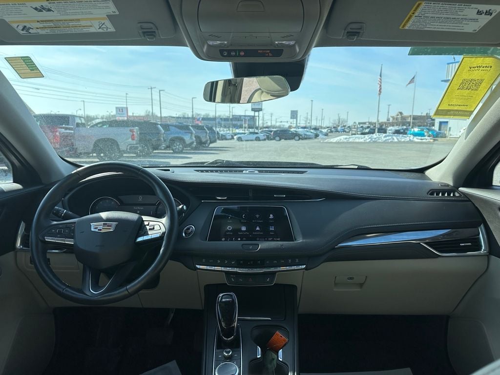 2021 Cadillac XT4 AWD Luxury