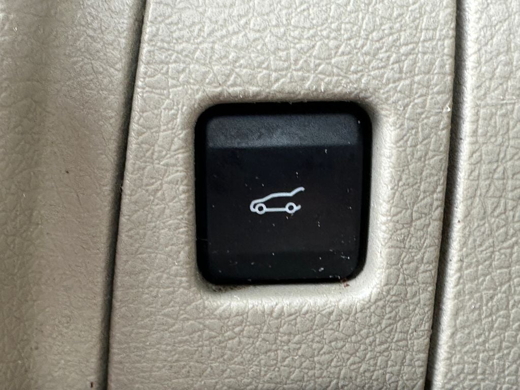 2015 Lincoln MKX Base
